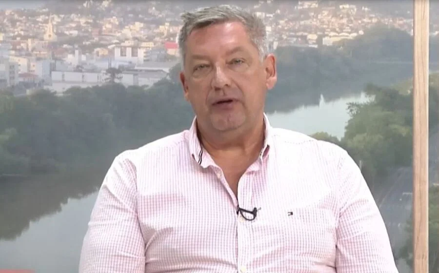 Presidente da Fundação InoversaSul destaca propósito de desenvolvimento da região sul em entrevista à UNITV Presidente da Fundação InoversaSul destaca propósito de desenvolvimento da região sul em entrevista à UNITV