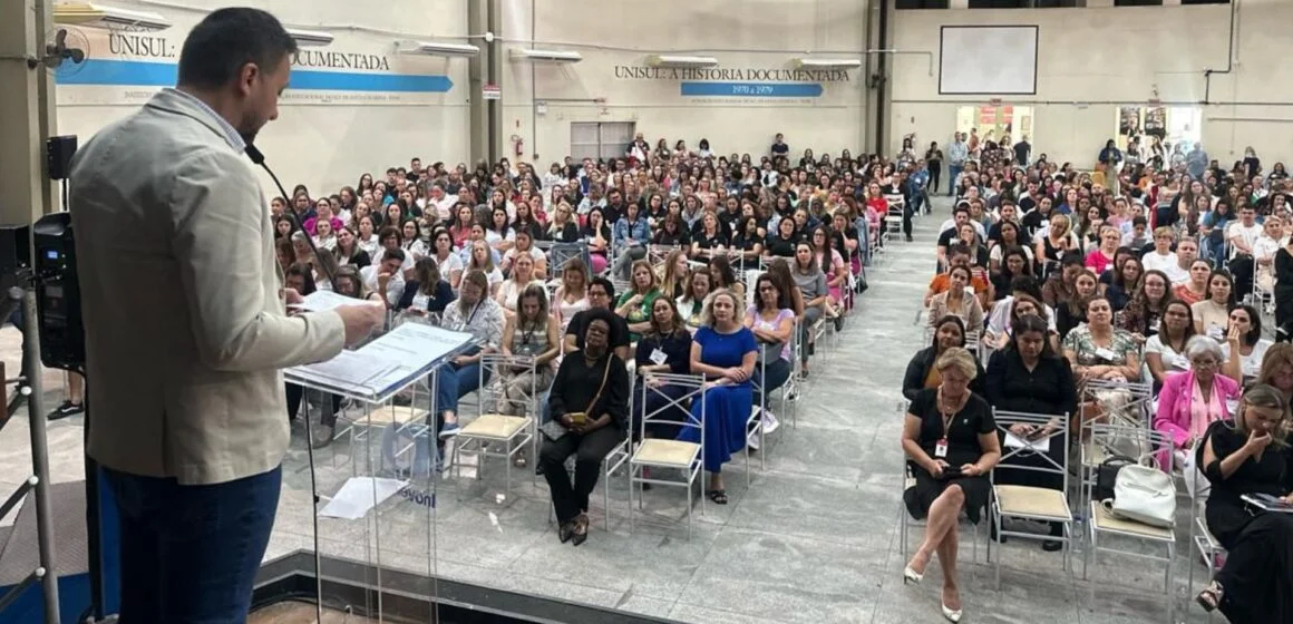 1º Seminário Estadual sobre Autismo reúne centenas de pessoas em Tubarão