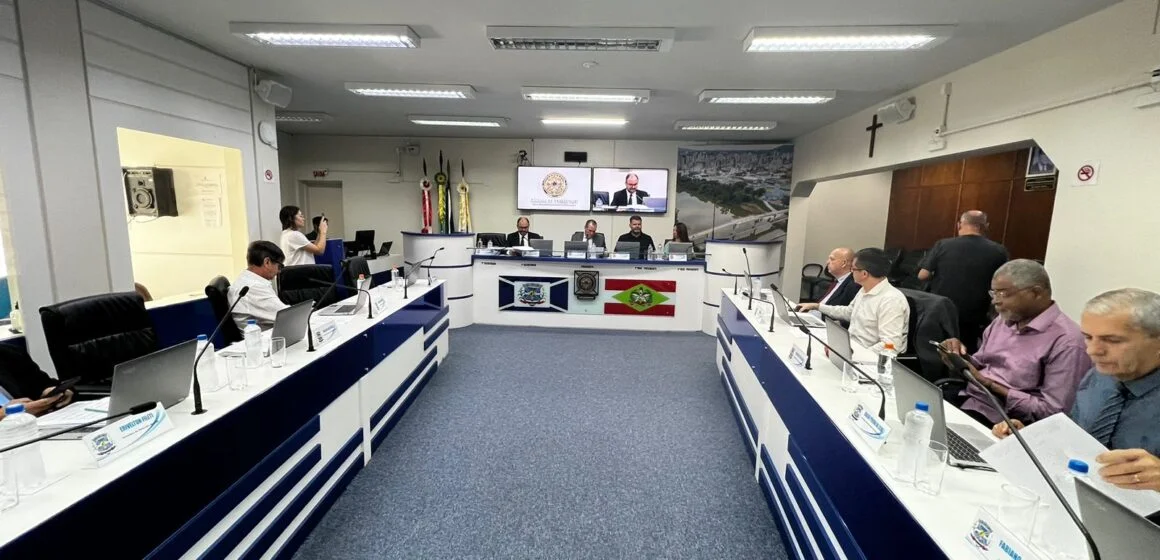 Câmara de Vereadores de Tubarão aprova Projeto de Lei que regulamenta licitações e concursos da Fundação InoversaSul