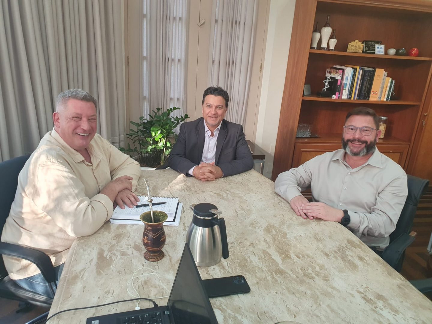 Projeto Vamos Parar a Corrupção é destaque em debates em Tubarão Projeto Vamos Parar a Corrupção é destaque em debates em Tubarão